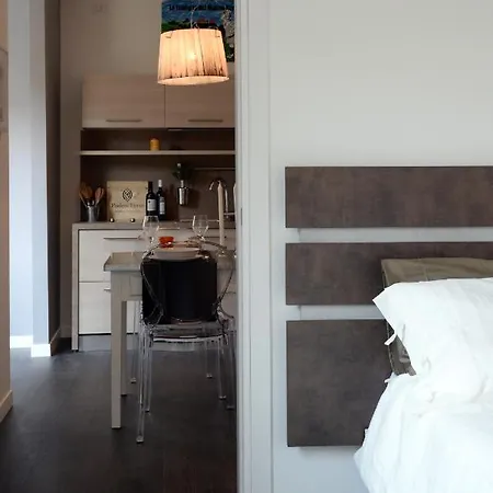 Myhomeincomo - Art Design Lejlighed *