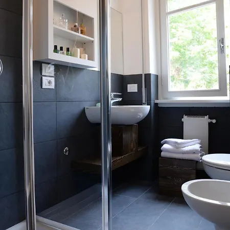 Myhomeincomo - Art Design Suites Apartment