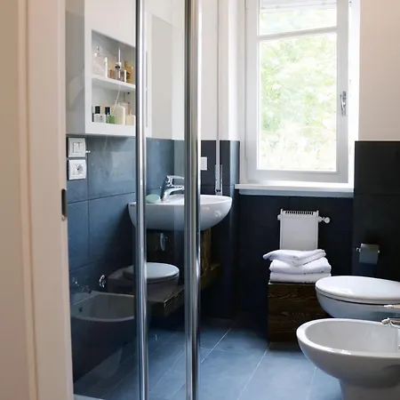 Myhomeincomo - Art Design Suites Apartment
