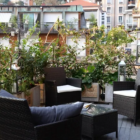 Appartement Myhomeincomo - Art Design Suites
