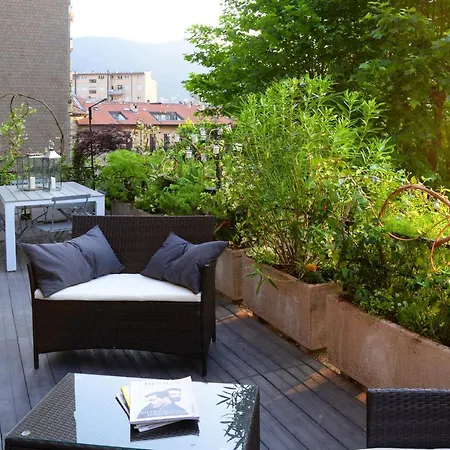 Myhomeincomo - Art Design Suites Como
