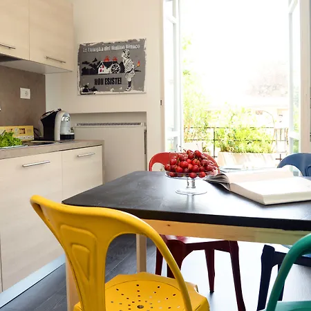 Myhomeincomo - Art Design Lejlighed